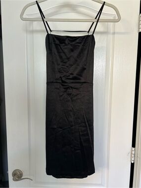 Classic Black Spaghetti-Strap Backless Mini Dress